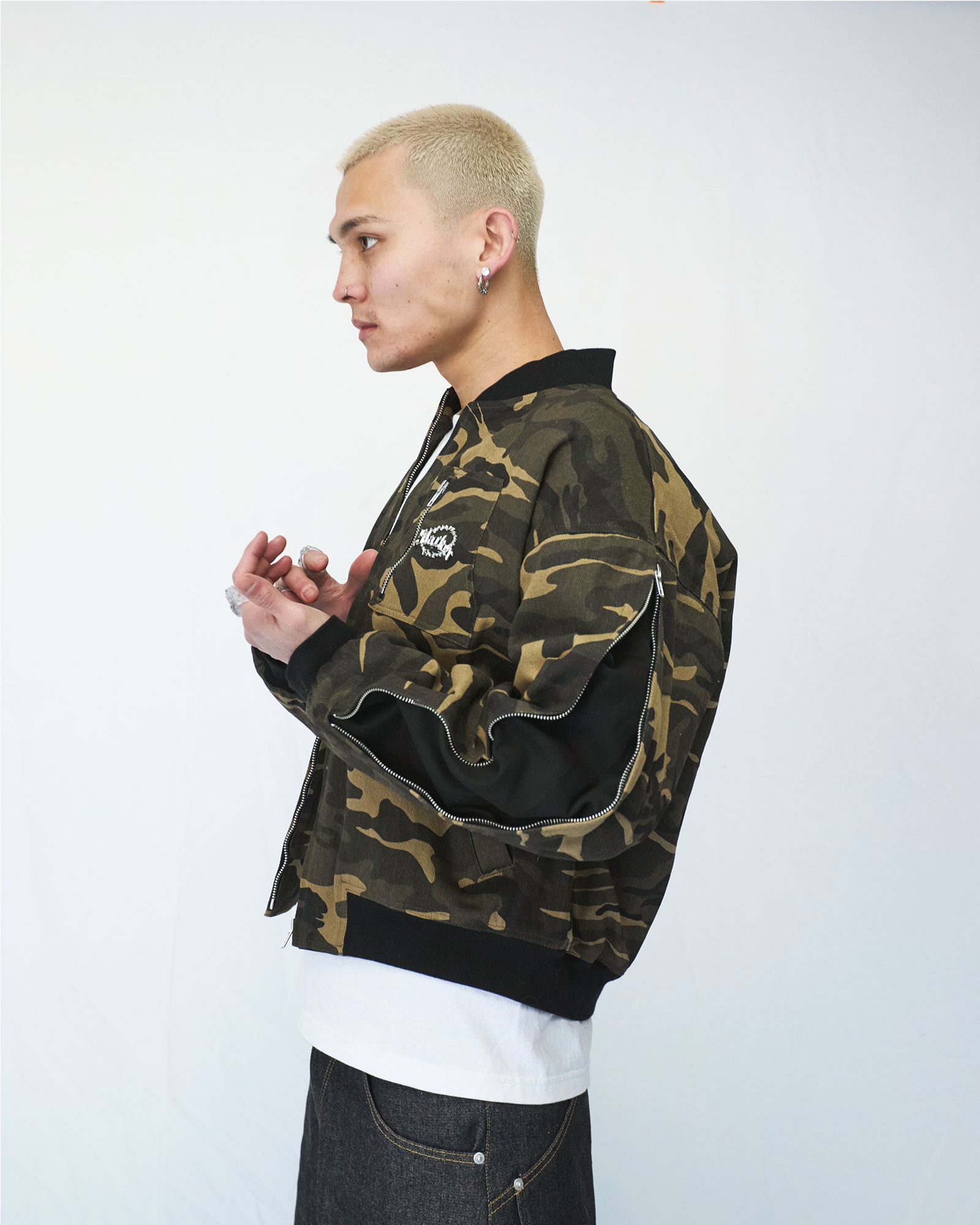 Zip-Sleeve Camo MA-1 Jacket – Slacker Zip-Sleeve Camo MA-1 Jacket – Slacker