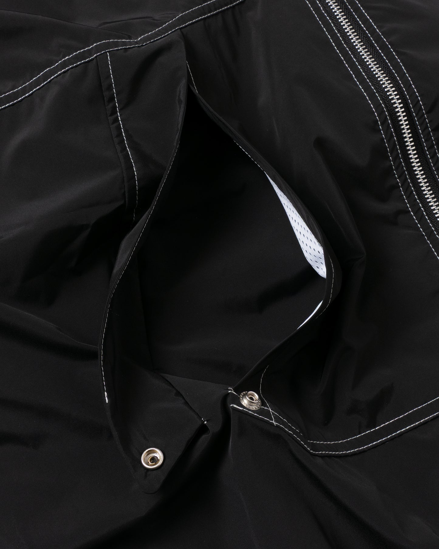 Tech Nylon Jacket Black